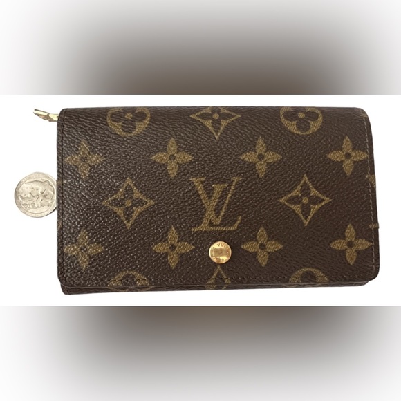 Louis Vuitton Brown Monogram Tresor Wallet🌹 - Picture 6 of 12
